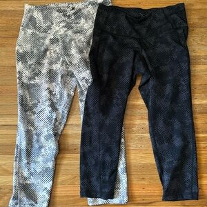 2 Old Navy capri leggings